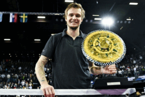 xavierllongueras_open23